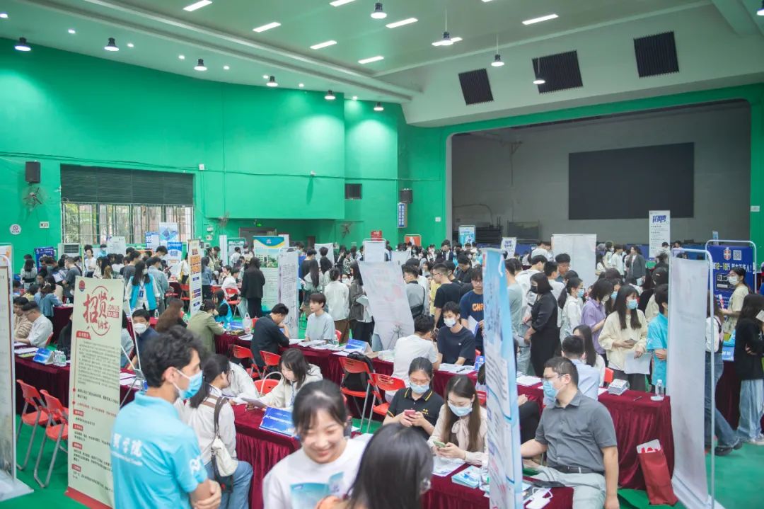 阿裏巴巴國(guó)際站跨境電商人(rén)才雙選會成功舉辦,大(dà)洋教育精準輸送高質人(rén)才,跨境電商産業學院解決方案,人(rén)才培養就(jiù)業推送,跨境電商師資培訓_www.itdayang.com